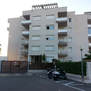 ** Apartahotel Rvhotels Port Canigó España